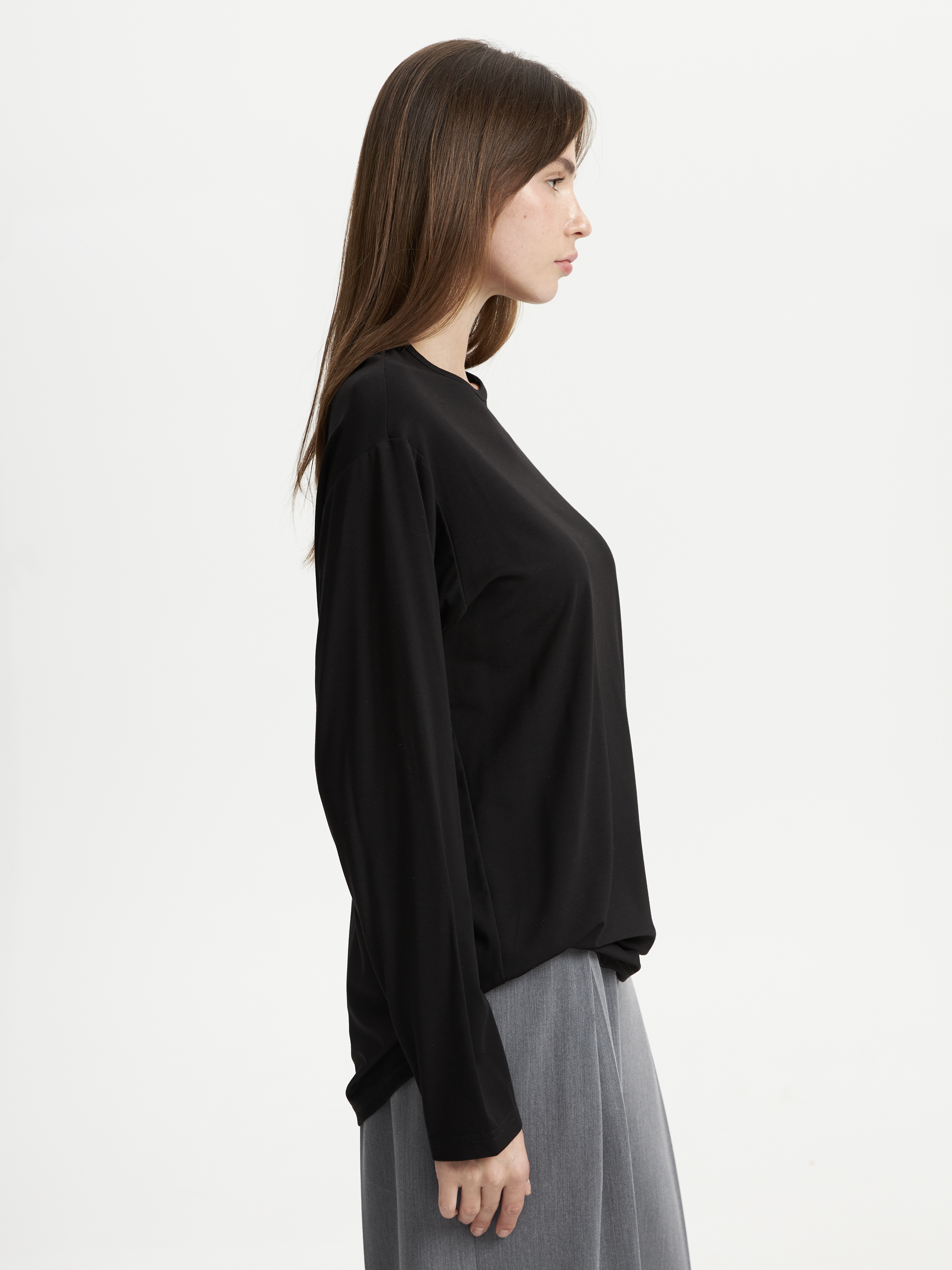 картинка Лонгслив женский черный от магазина ICNTPRY