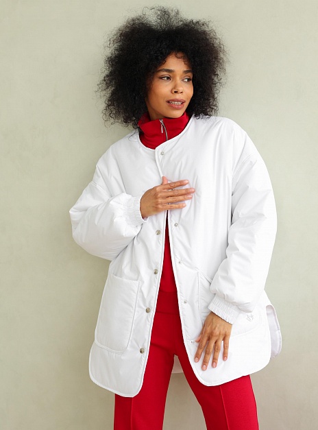 картинка Куртка с накладными карманами белая от магазина ICNTPRY